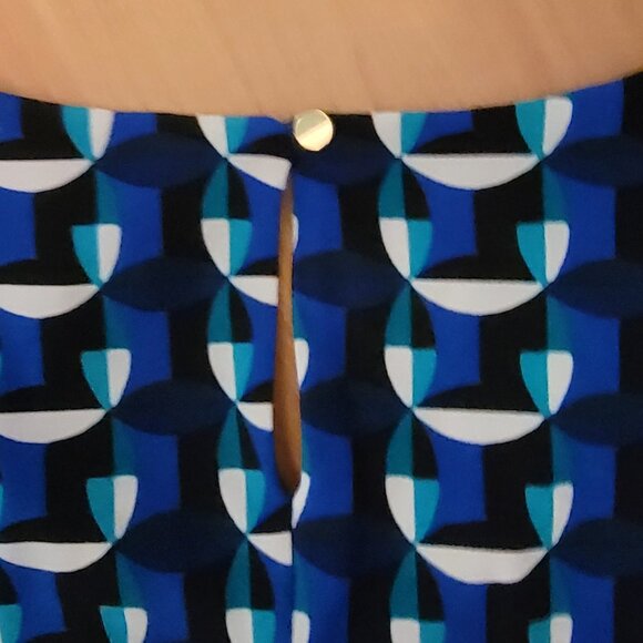 Calvin Klein Colorful Geometric Print Sleeveless Blouse - M - Picture 4 of 7